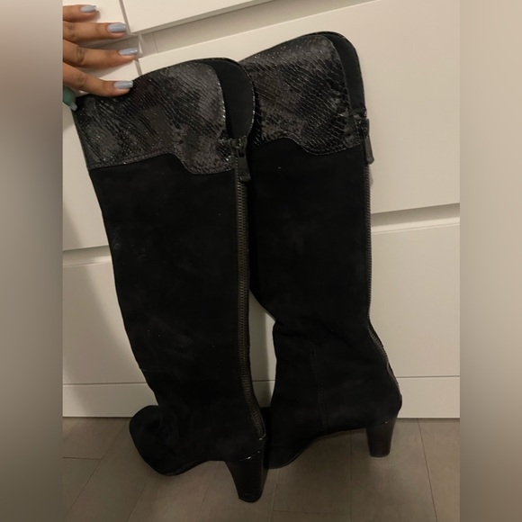 Black boots - Picture 4 of 4
